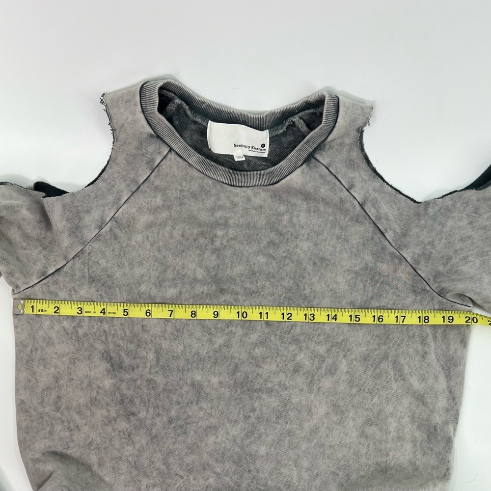 Newbury Kustom Cold Shoulder Long Sleeve Sweatshirt Dress Distressed Gray Medium - Picture 9 of 12